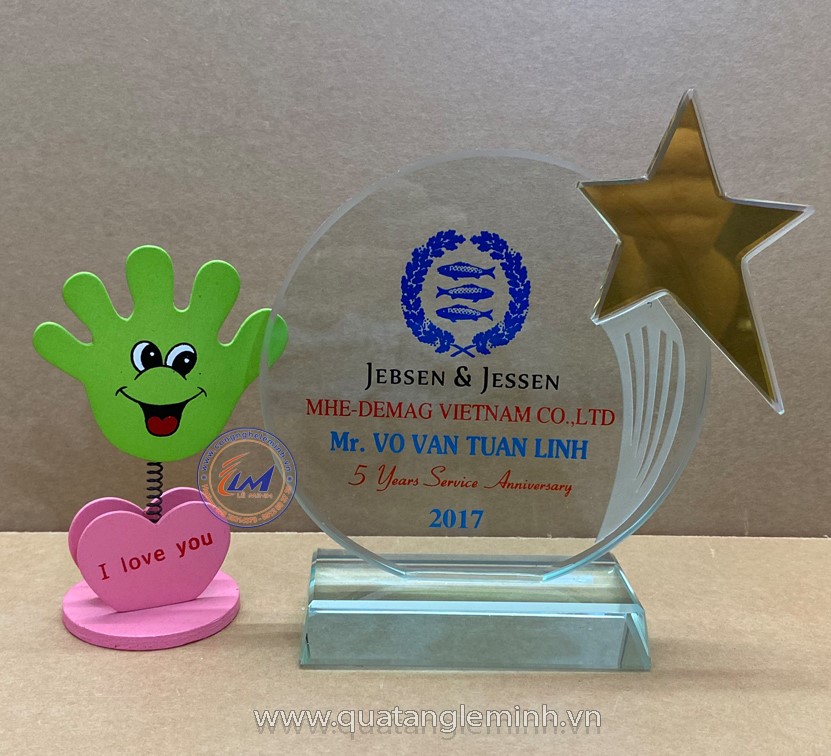 Kỷ niệm chương pha lê (mẫu hình sao tròn)